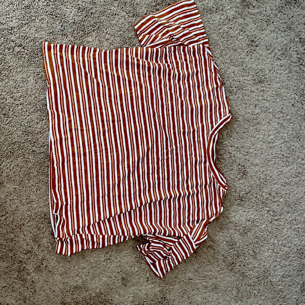 size small short sleeve tee from forever 21